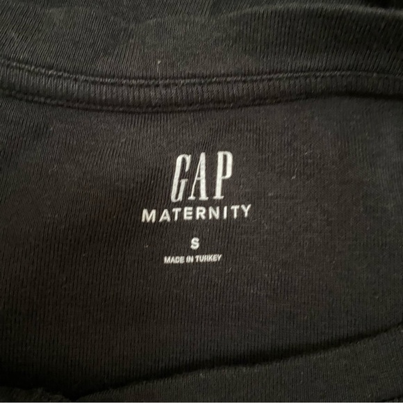 Gap Maternity Long-Sleeve Tee - Picture 3 of 3